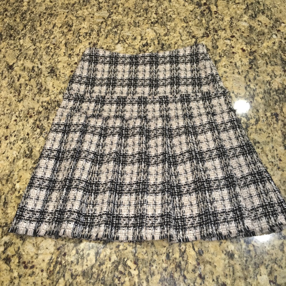Fringed tweed mini skirt 4
